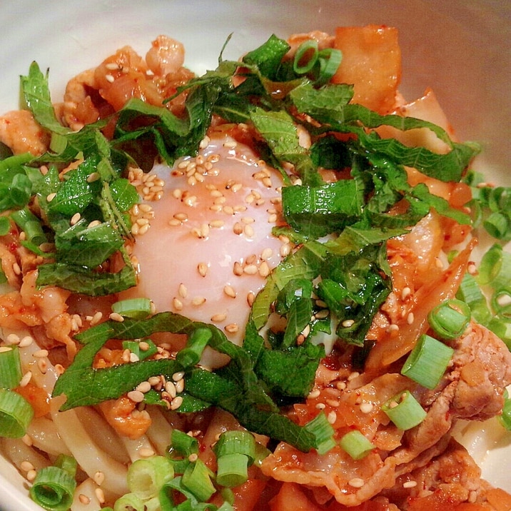 簡単!豚キムチうどん♡